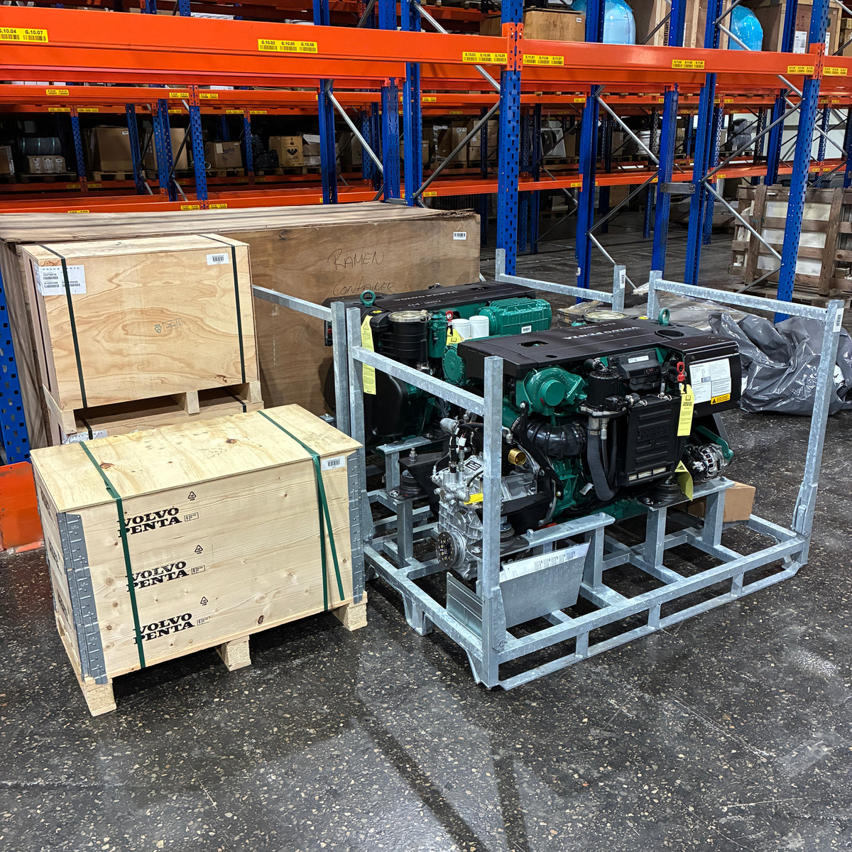 Kit de motor marítimo duplo Volvo Penta D4-320 com caixas de velocidades HS68IV + indicadores