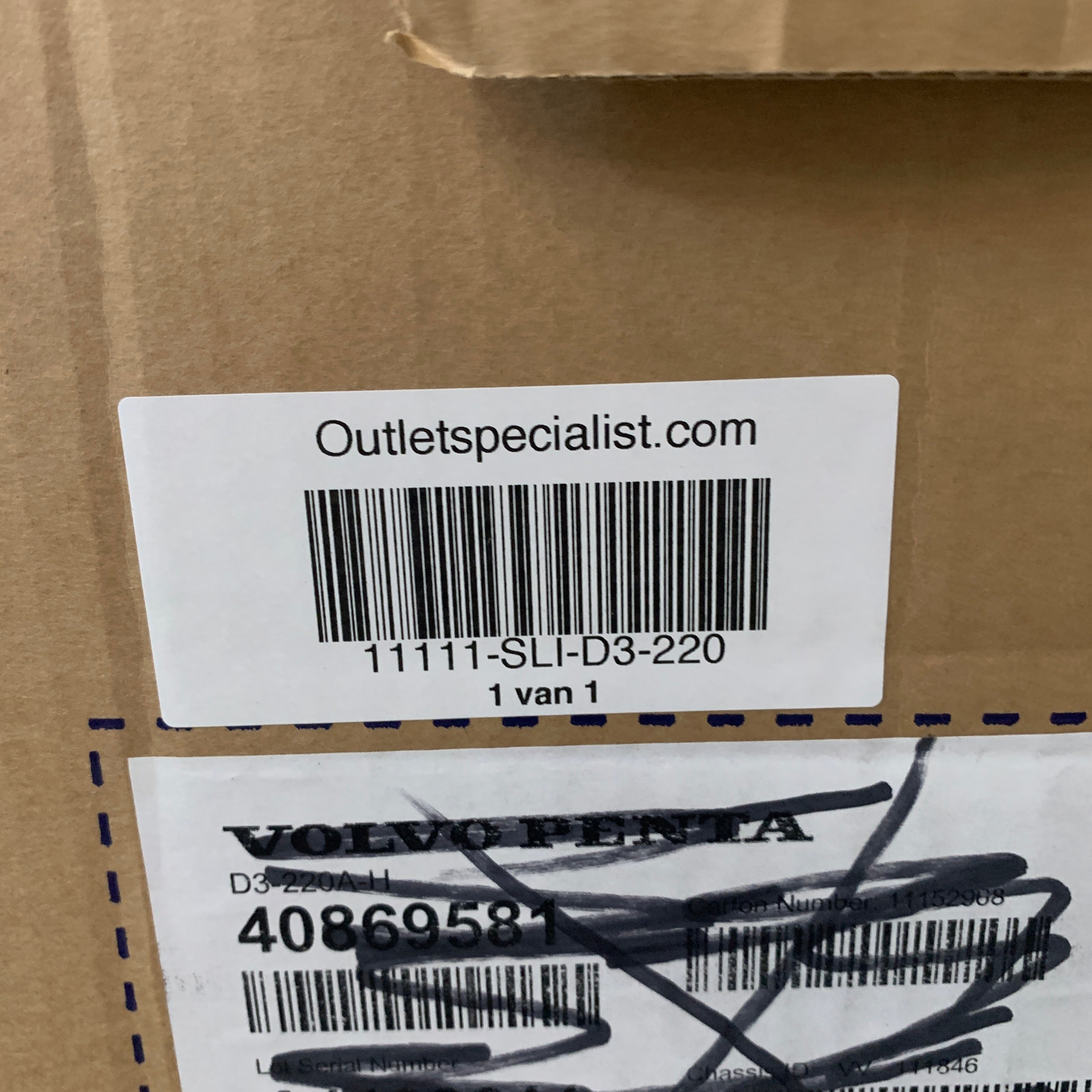 5-цилиндров морски дизелов двигател Volvo Penta D3-220 с мощност 220 к.с.