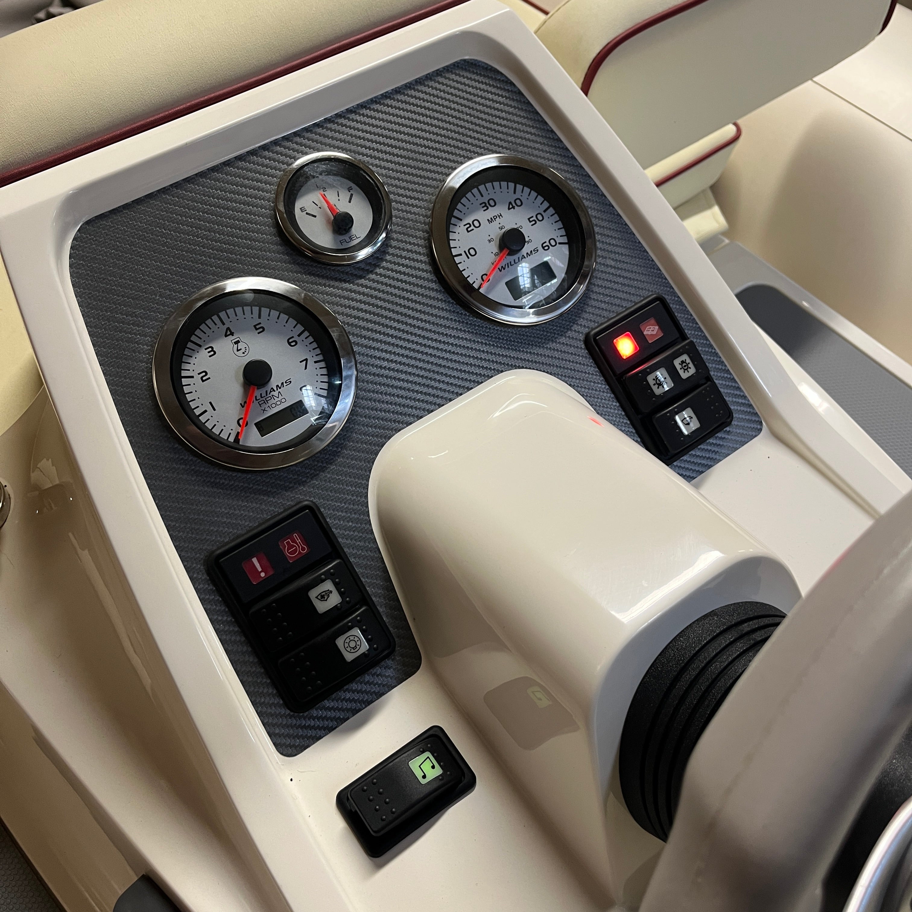 Unused Williams Jet Tender Turbojet 385 From 2016 with Audio and VHF 100 HP 0 Engine Hours