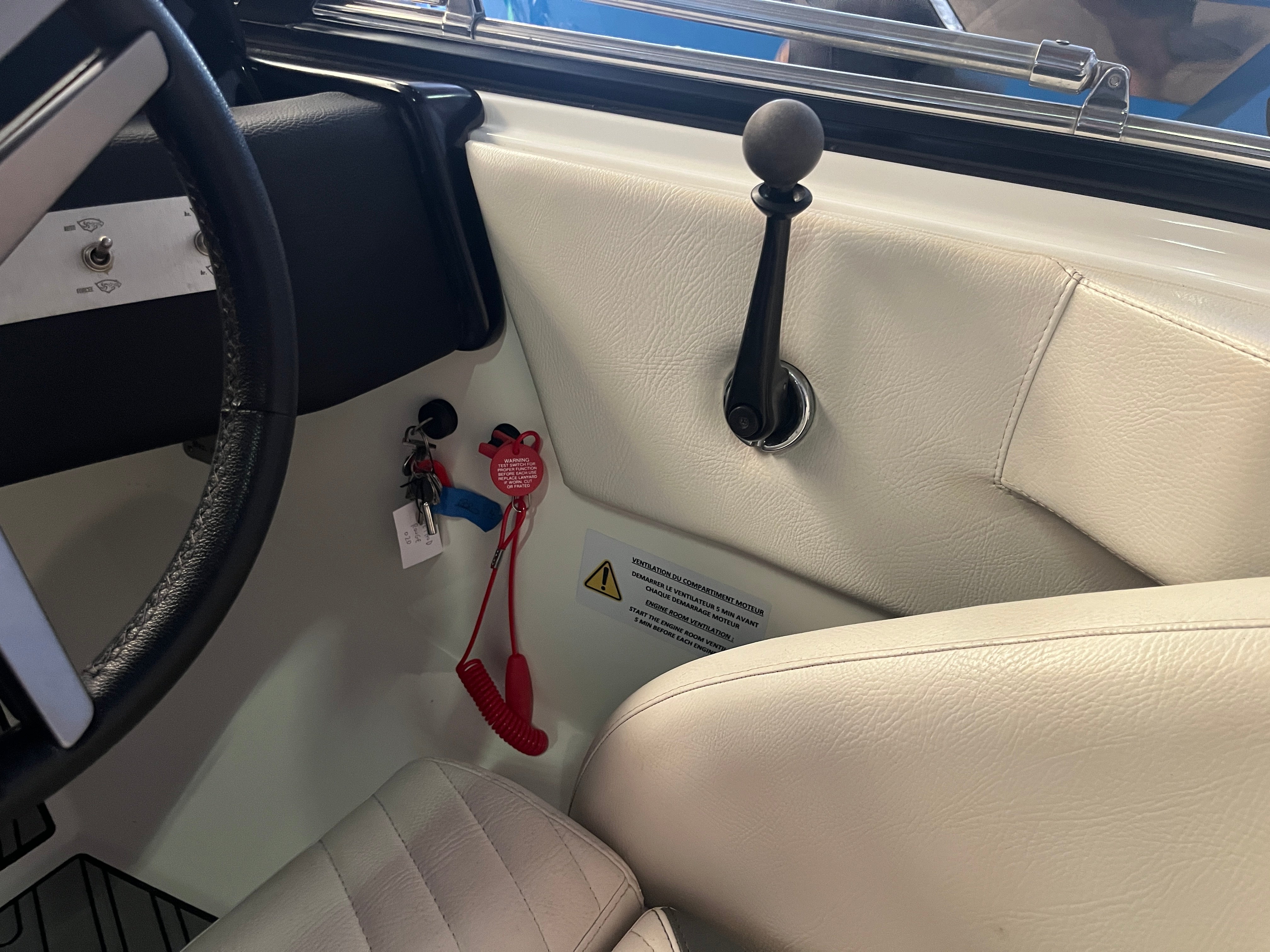 Човен для вейкбордингу та водних лиж Method Wake Ski 6.2 з 440 к.с. RED