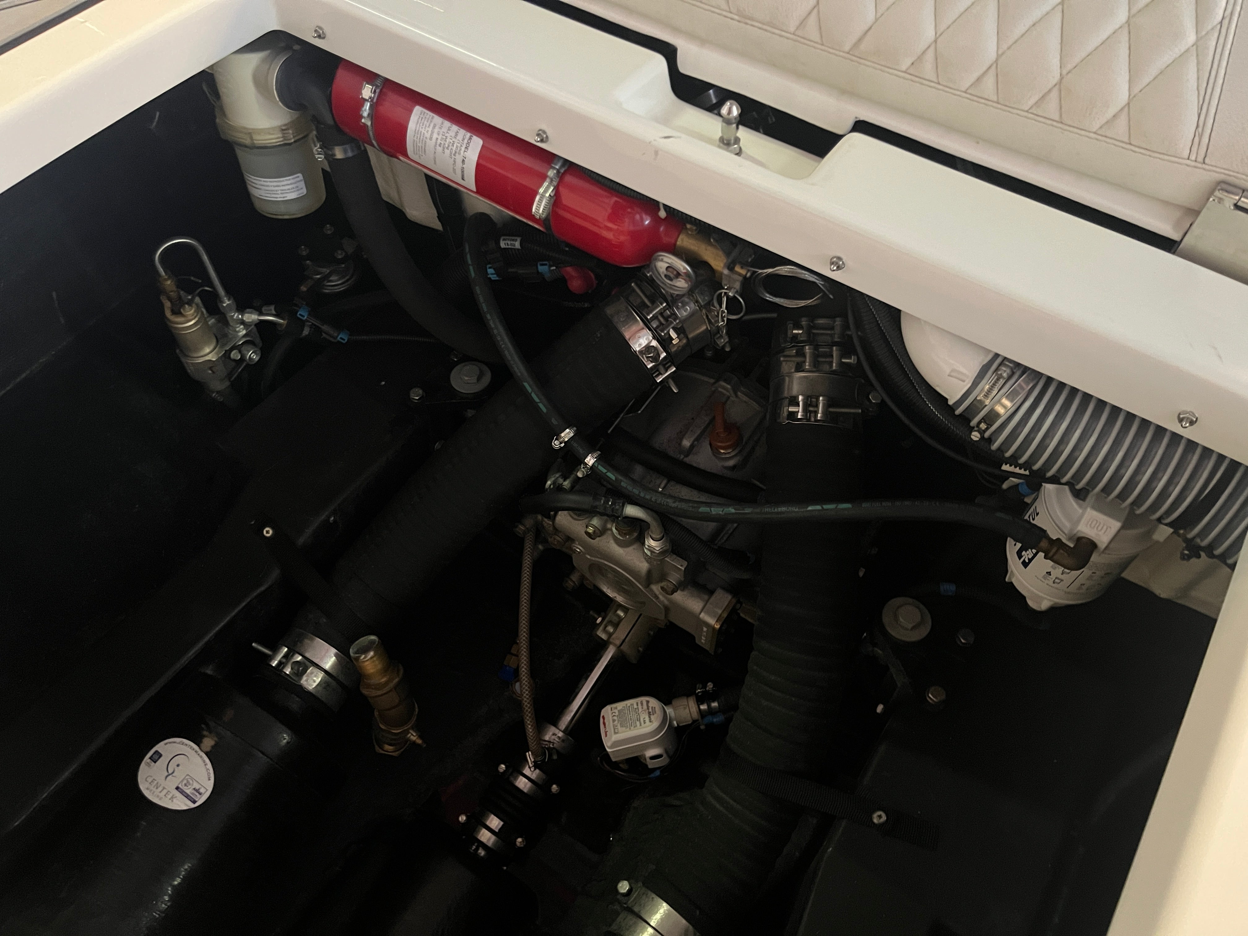 Човен для вейкбордингу та водних лиж Method Wake Ski 6.2 з 440 к.с. RED