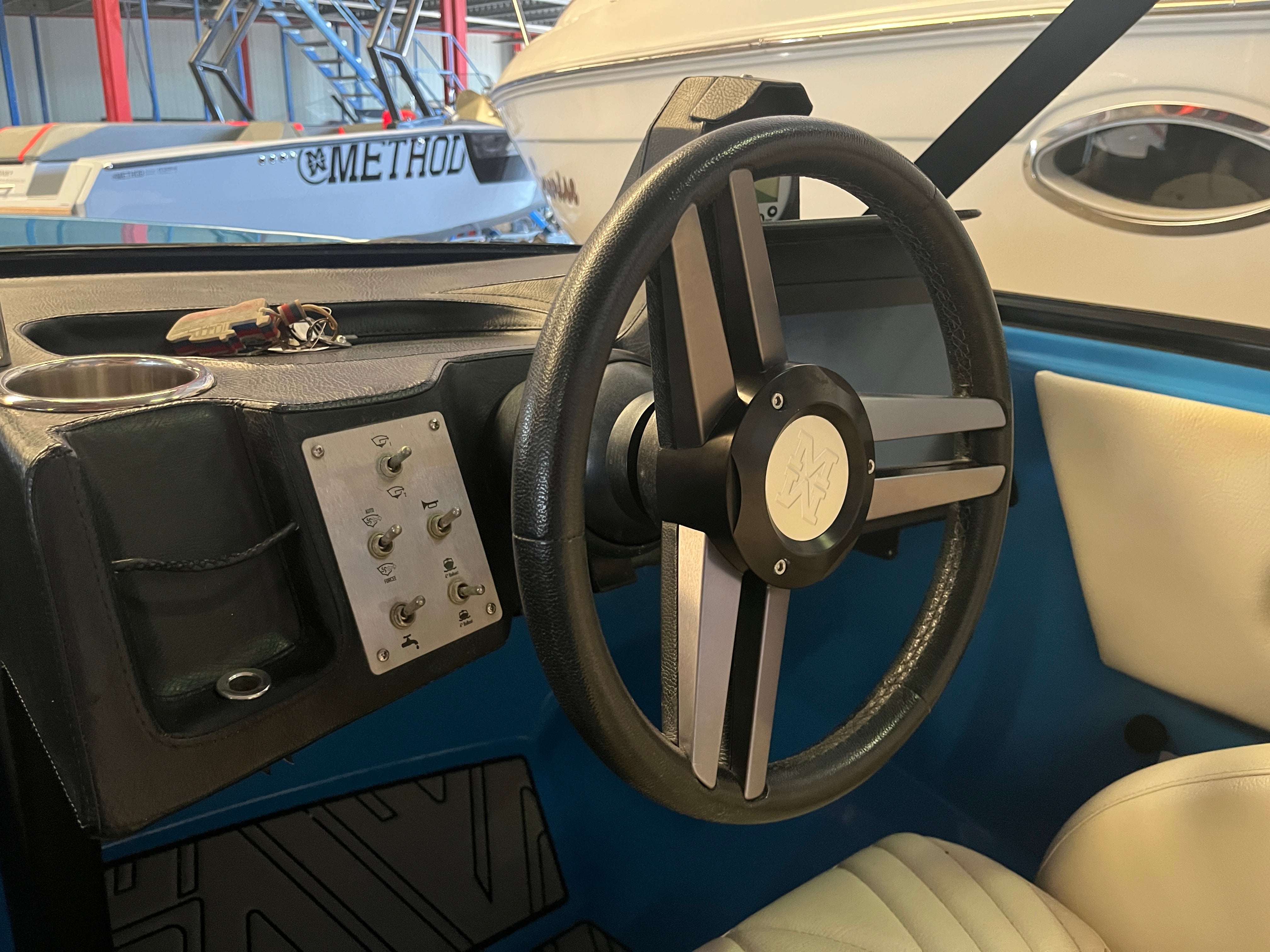 Method Wake Ski 6.2 wakeboard- waterski boat avec 440HP BLUE 2020