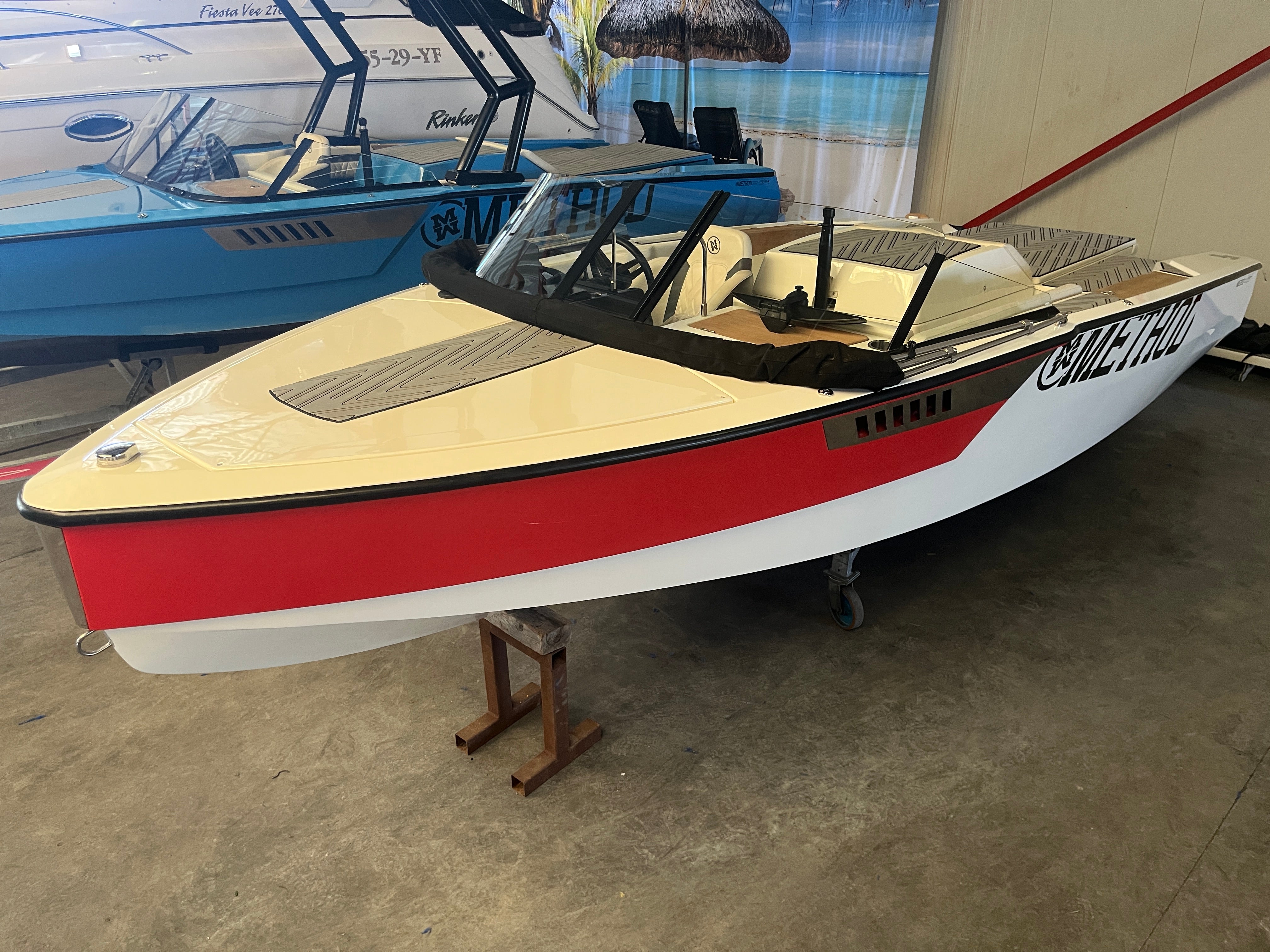 Method Wake Ski 6.2 wakeboard- waterski boat avec 440HP RED