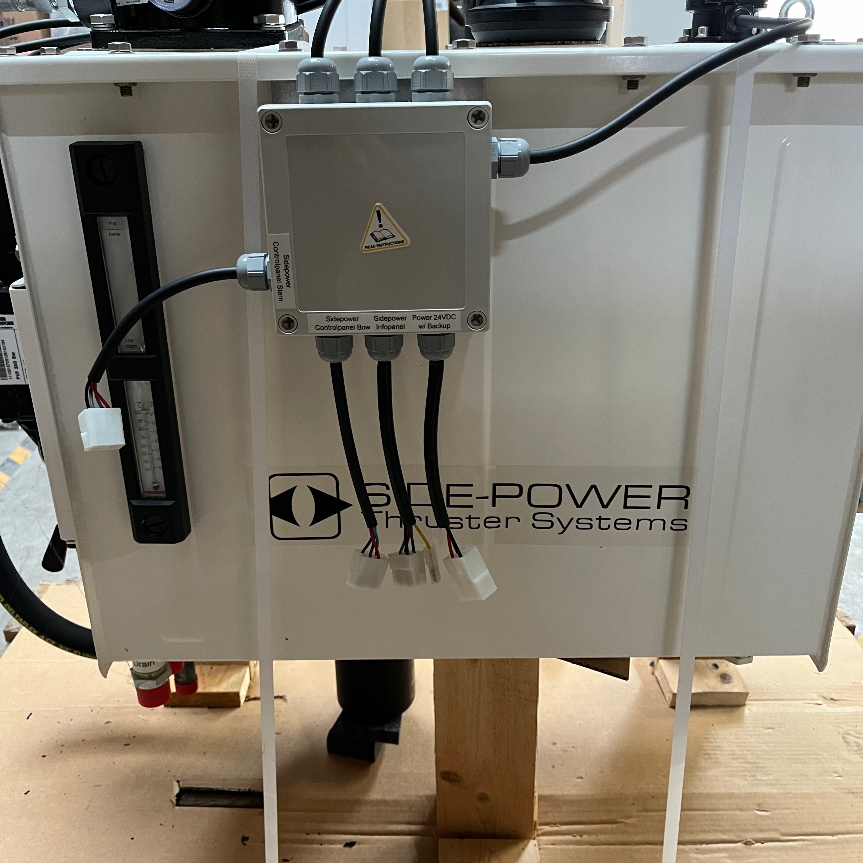 Sleipner TB60 60 L 油圧オイル タンク隔壁 24 v