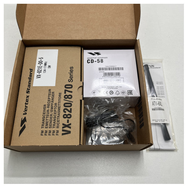 Vertex Handheld VX-821 UHF UNI tvåvägs handhållen radio