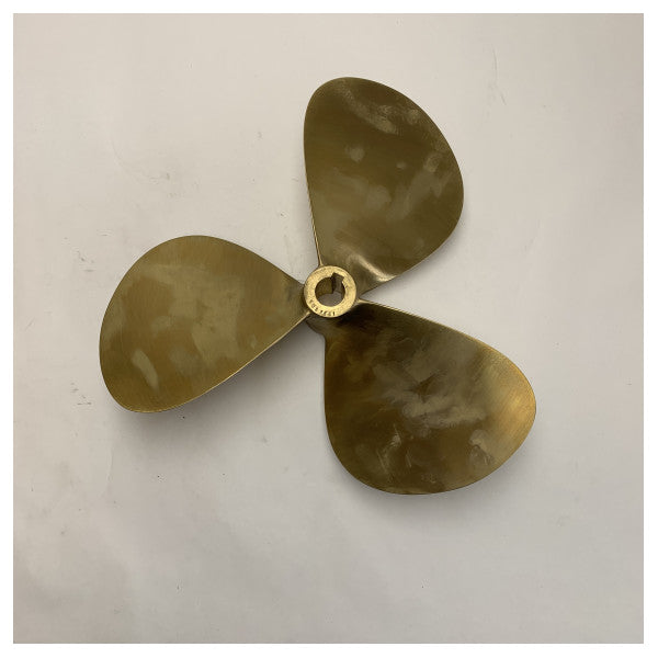 Vetus P3B16X11R 3ブレード 16 x 11インチ RH 30 mm プロペラ