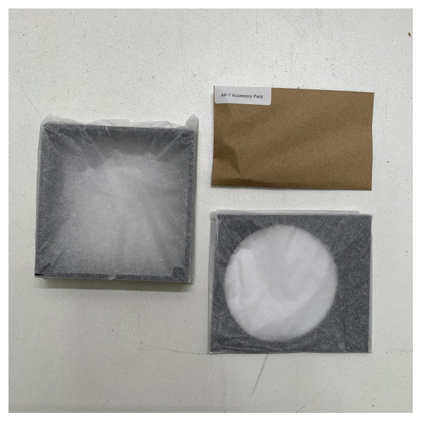 B & G nrs1 | NOS 2 VHF Active Speaker Black-000-15651-001