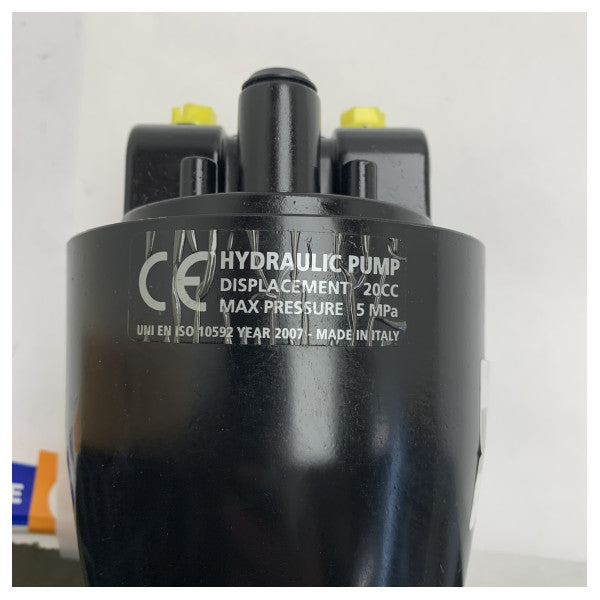 Употребявана Ultraflex UP20F хидравлична ръчна помпа за каски 20 cc