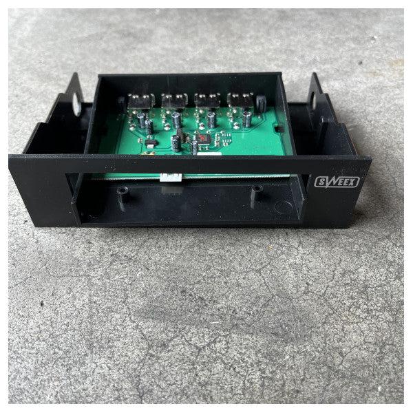 Sweexin sisäinen 4-porttinen USB 2.0 -keskitin musta - kestävä merenkulun USB-laajennus veneisiin ja merenkulun elektroniikkaan