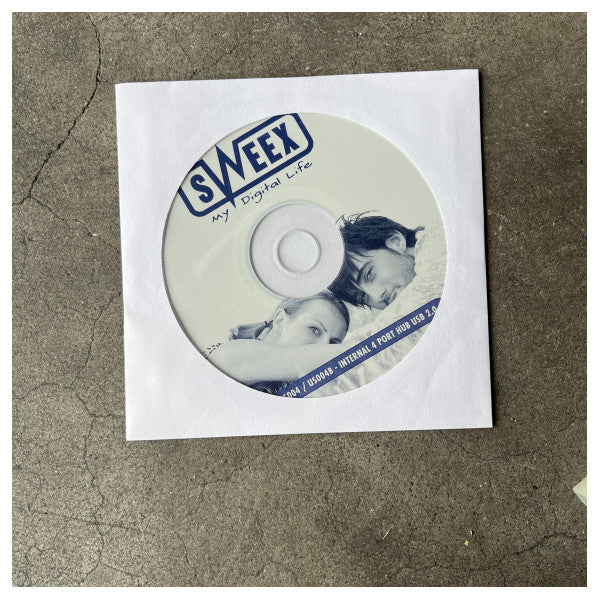 Sweexin sisäinen 4-porttinen USB 2.0 -keskitin musta - kestävä merenkulun USB-laajennus veneisiin ja merenkulun elektroniikkaan