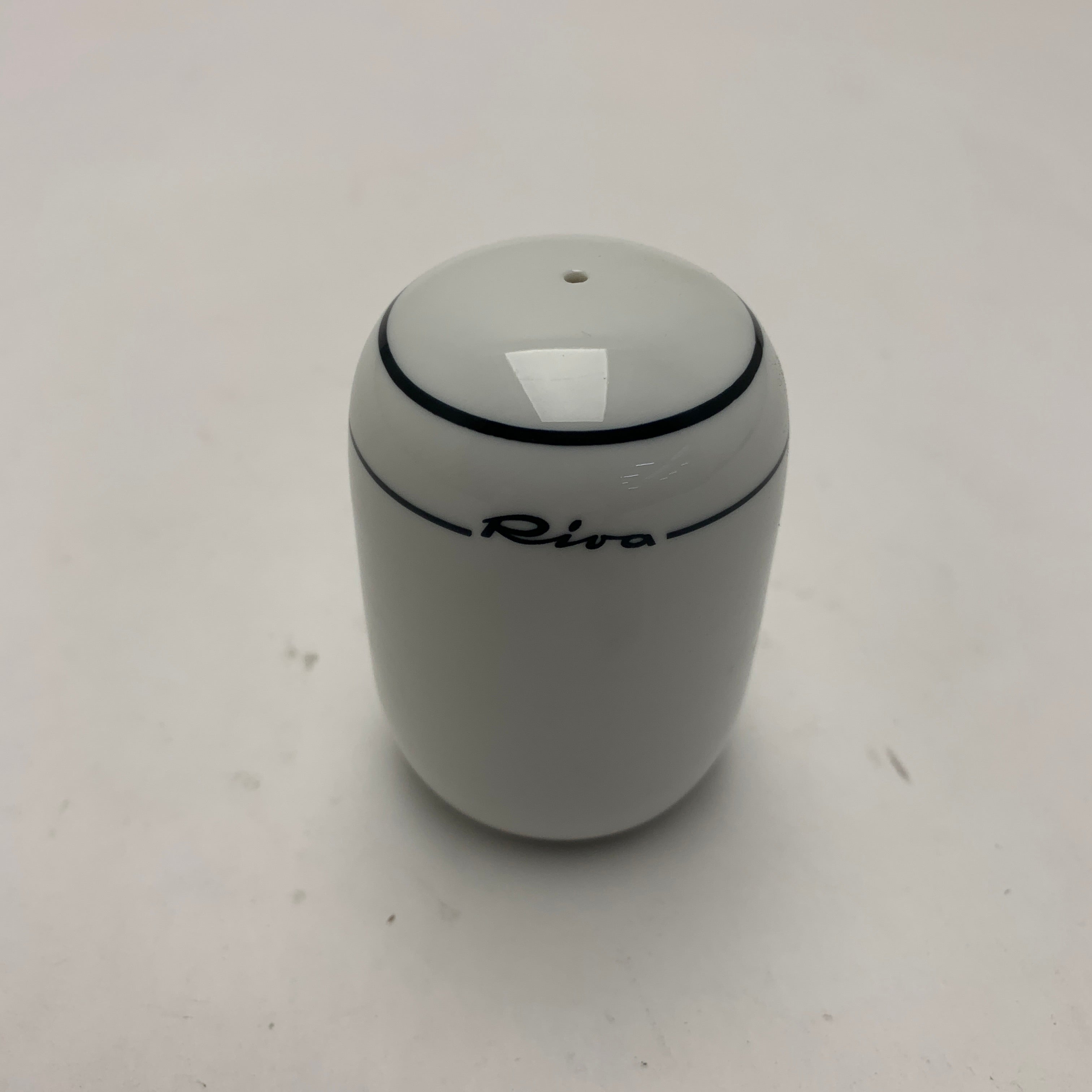 ريتشارد جينوري - ريفا 101984 وعاء فلفل بتصميم أنيق 101984