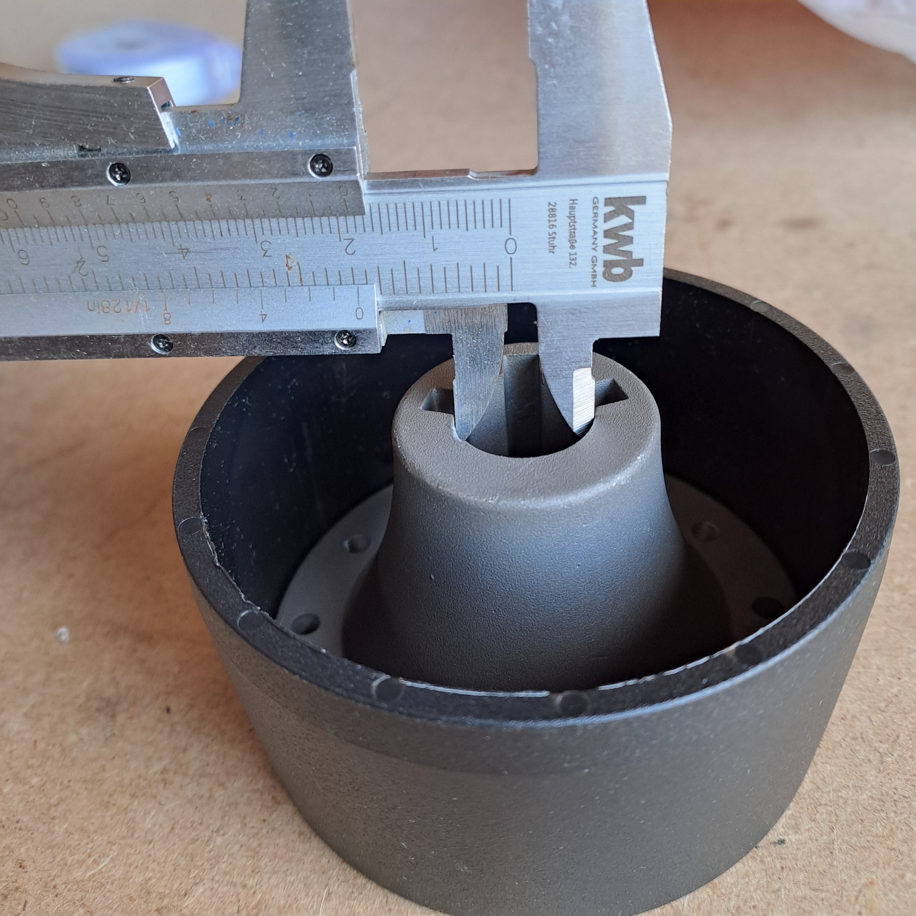 Volante Isotta Carlotta a 3 razze in acciaio inox nero 350 mm