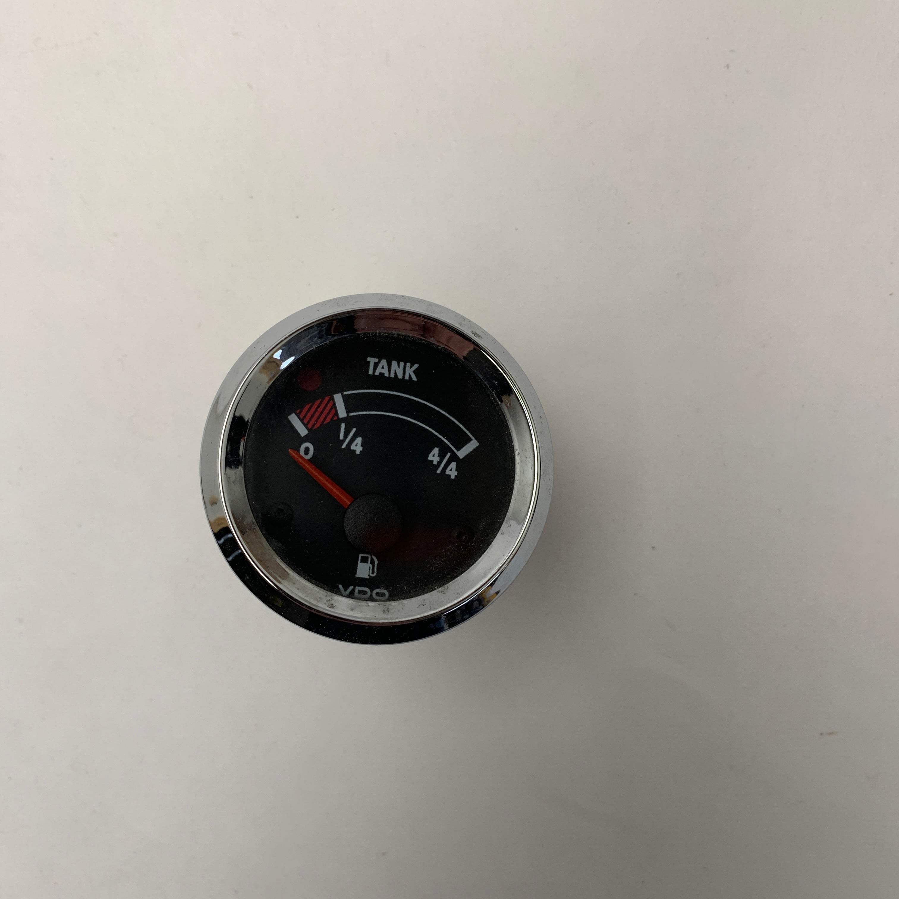 VDO N 02 223 201 черен индикатор за нивото на резервоара 52 mm