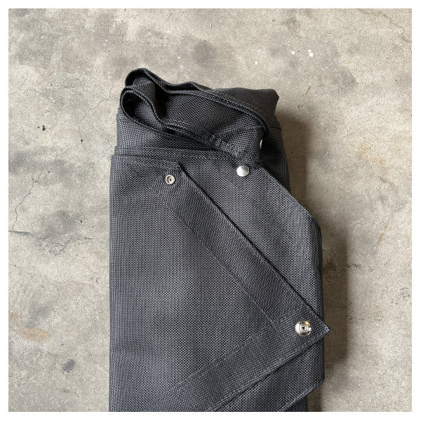 Sessa Marine Fly40 osłona przeciwsłoneczna na przednią szybę z czarnej siatki - 048115G