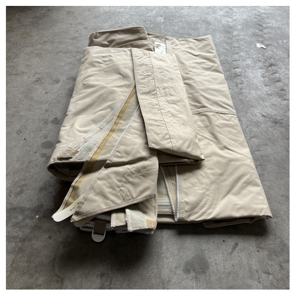 Sessa Marine Iscamorada S32 cockpitovertræk i beige lærred - 049545