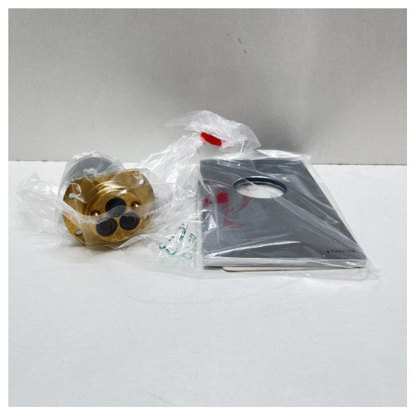 Fantini AR/38 външен хромиран смесител за душ с един лост