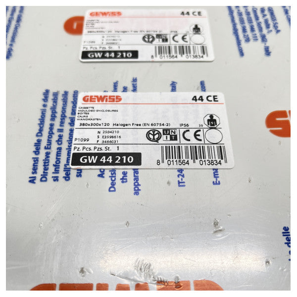 Gewiss IP56 グレー電気ジャンクションボックス 380 x 300 x 120 mm - GW 44 210