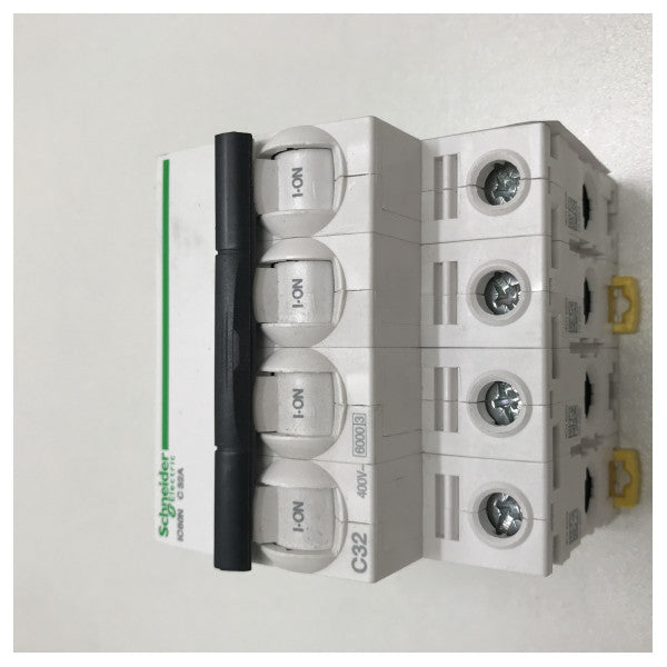 Schneider Electric Acti9 IC60 - Installasjonsmaskin / IC60N - 4P - A9F79432