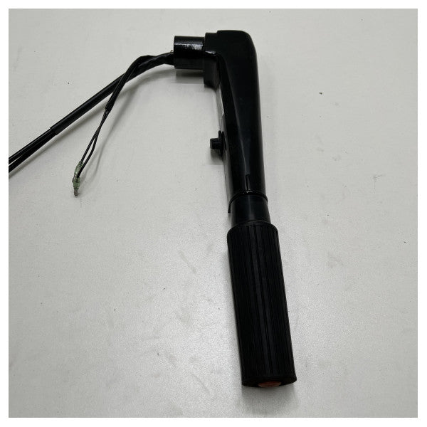 Дръжка на извънбордовия двигател Mercury 8, 9.9, 13.5, 15 HP - 821468T65