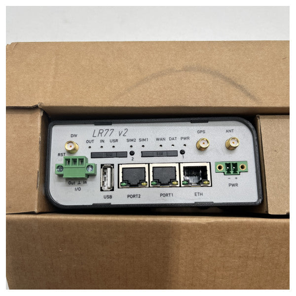 Advantech Conel 4G безжичен рутер LR77 V2 FULL