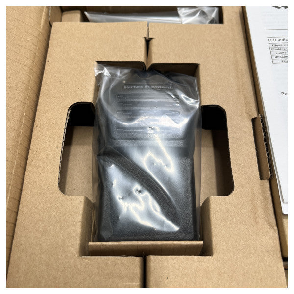 Vertex Standard Handheld 5-watt 16 Kanaals VHF-VX-351