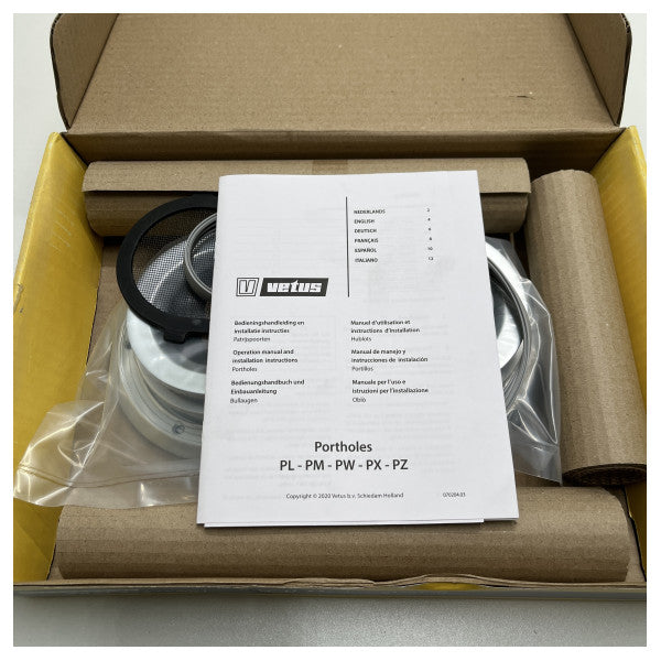 Vetus PM121 アルミ製舷窓 294 x 172 mm