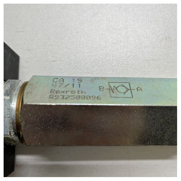 Бічний силовий подвійний контрольний вал Bosch Rexroth R932500096 R932500096