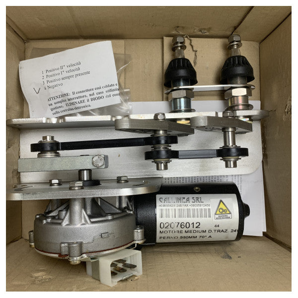 Gallinea 02076012 Мотор за чистачки за предно стъкло 24V 560 mm - 70 градуса