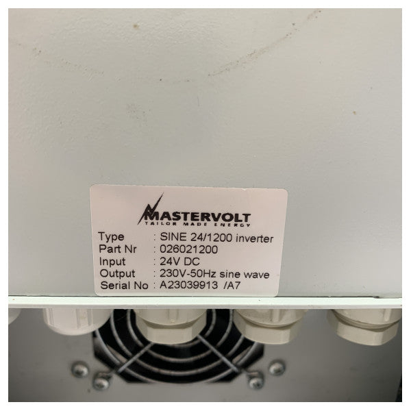 MasterVolt Mass de MasterVolt 24V | 1200W | 230V Clear Sinus Onverter