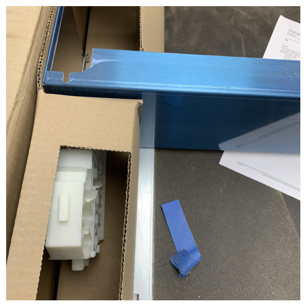 Miele Marine Conversion Kit Stainless Steel Pour convertir un appareil encastré en un appareil indépendant.