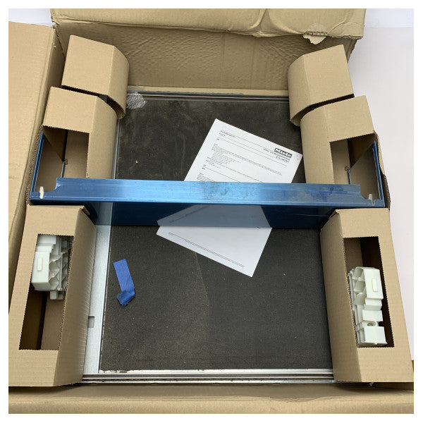 Miele Marine Conversion Kit Stainless Steel Pour convertir un appareil encastré en un appareil indépendant.