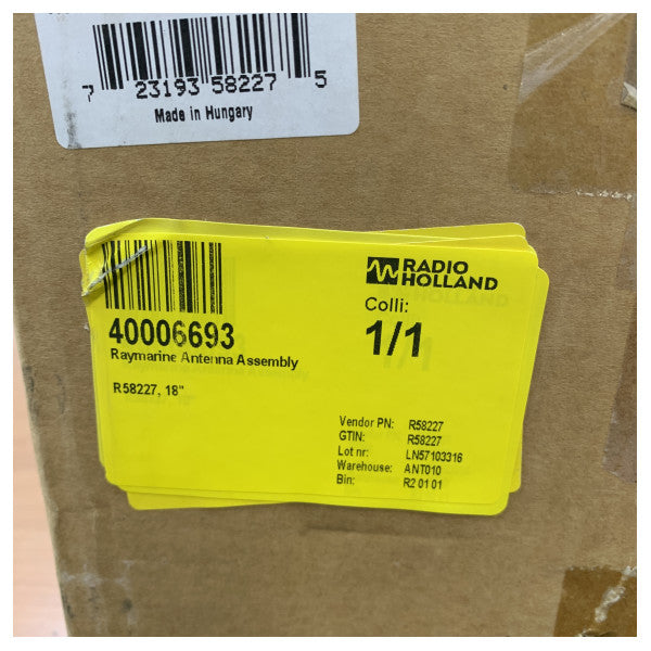 Raymarine R58227 18inch Marine Radar Antenna Assembly