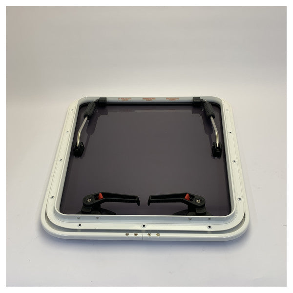 Lewmar Low Profile Hatch 658 x 629 mm - Telaio bianco Acrilico grigio - 30252100 