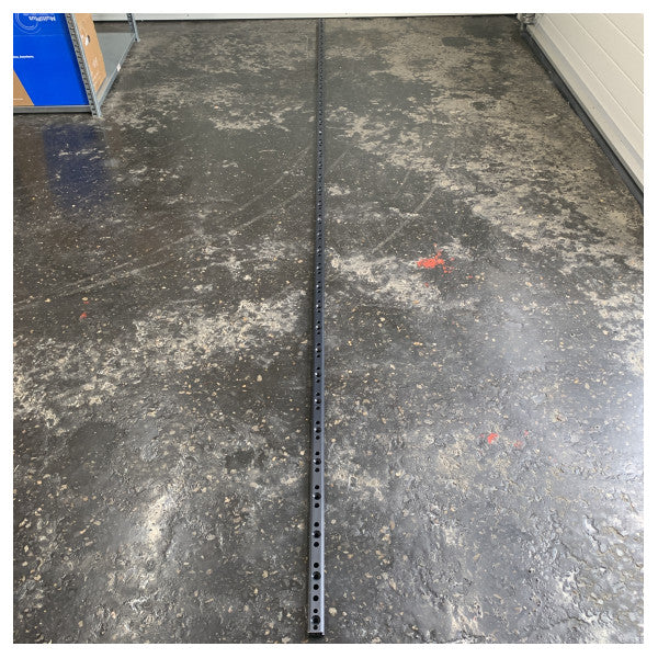 Lewmar Taille 3 NTR Rail à profil profond pré-percé - L3,748 m - 29163637BK 