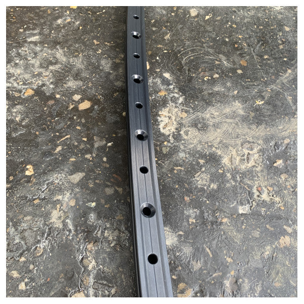 Lewmar HTX2 DP Rail incurvé pré-percé 2975 mm - 29372853 