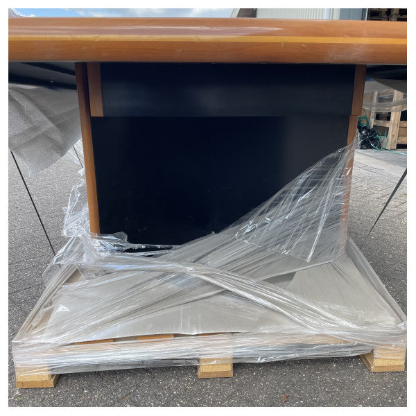 Великий морський червоний стіл 325 см з міцною чорною рамою та дерев'яними ніжками для кораблів 