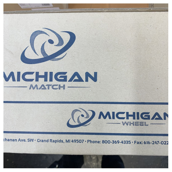 Michigan Match 3-Blatt-Aluminium-Bootspropeller 13 1/2 x 15 RH - 31041 