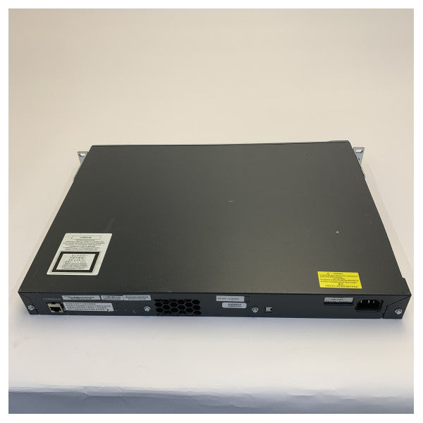 Cisco Catalyst WS-C2960-24LT 24-портов Ethernet мрежов суич - употребяван 
