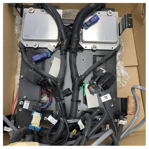 Mercury 1904623 SmartCraft Marine Gauge Cable Set Used - Durable, Water-Resistant Wiring for Boats