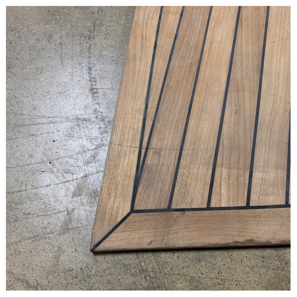 Højkvalitets teakbueplanke med skridsikker mørk indlæg til marine- og bådterrasser - 2162974 