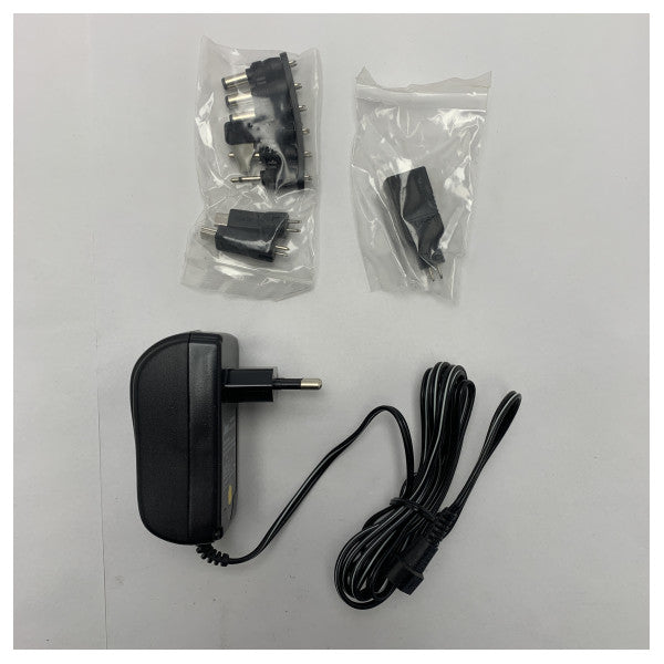 ユニバーサルマリンパワーサプライ Join KD1500 - 調節可能な3-12V DC、18W、1500mA、マルチコネクタ付き