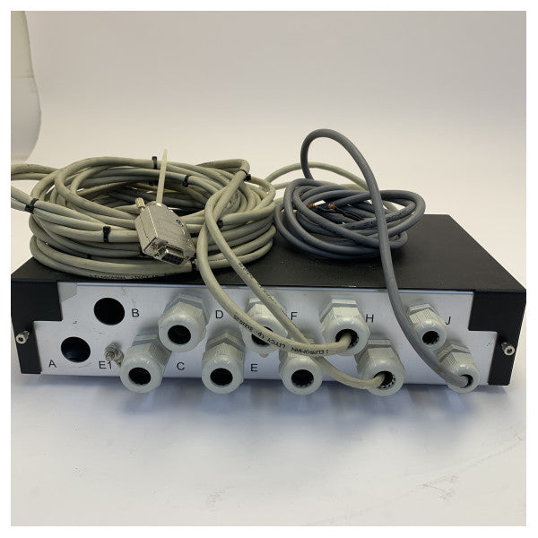 VDL 6040-30-10 marine elektronik interfaceenhed med D-Sub-kabler 