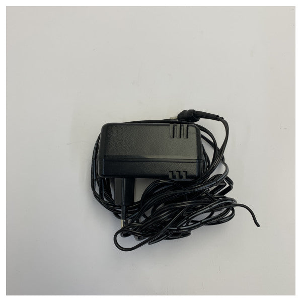 Icom BC-147SE AC-adapter - 220V-oplader med 2-polet europæisk stik 