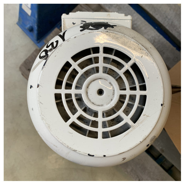 Gianneschi Marine Cooling Pump DG Emerg. BT311V/90L-4 V1 - Kestävä suolavettä kestävä hätäjäähdytysratkaisu.