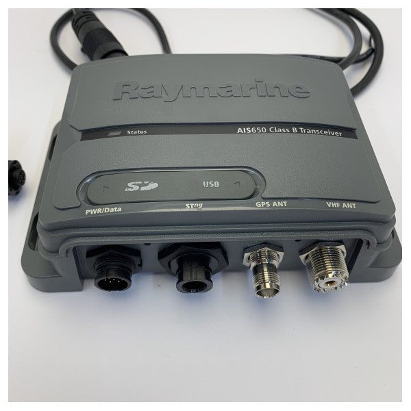 Raymarine AIS660 Клас B AIS трансивър с двоен канал E32158 