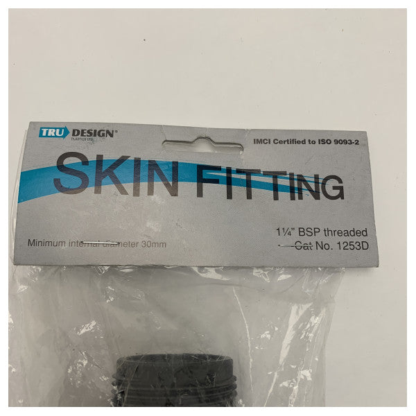 Trudesign 1253D Skin Fitting 1 1/4 tuuman BSP - Merellinen läpivientiliitin 