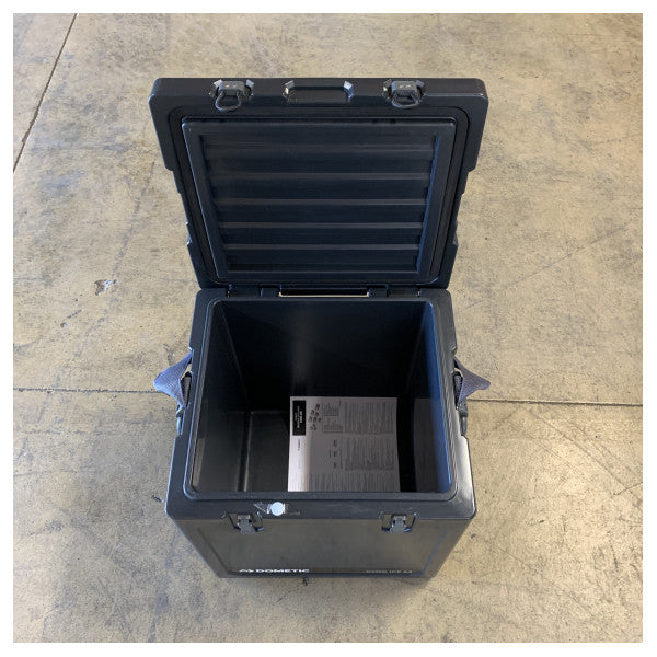 Dometic WCI 33 Caixa de Gelo Fria 33L - Cooler Passivo Portátil para Navegação, Pesca e Uso ao Ar Livre 