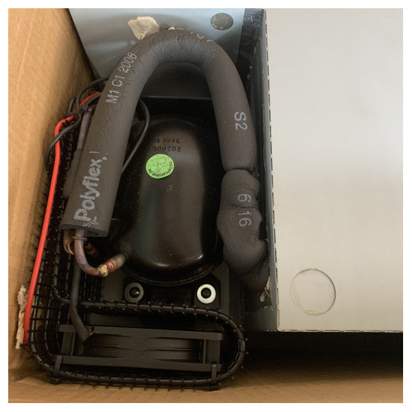 Компресорен хладилник Isotherm Cruise 85 85L 12/24V - CR085NV31A