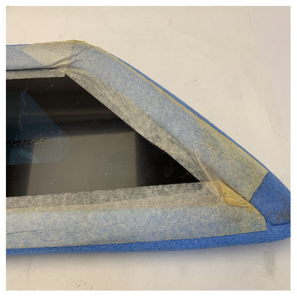 Insert en verre Lewmar Hanse 675 pour coque 10 mm - TBF3337 - 78038100 