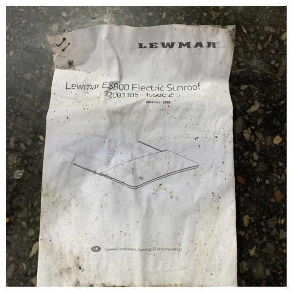 Lewmar ES800電動スライディングオープニングサンルーフシステム - 72003385 
